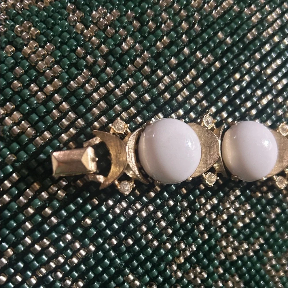Chunky Sarah Coventry Gold and White Bracelet
